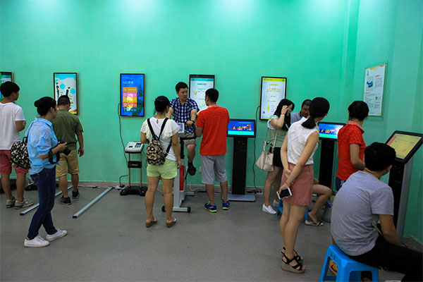 ����С�ݶ�Ⱥ�ڽ������ش���