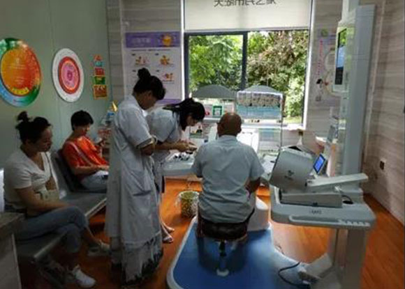 ��ƽ�к�ʮ�ֻ�ҽԺ���������֮